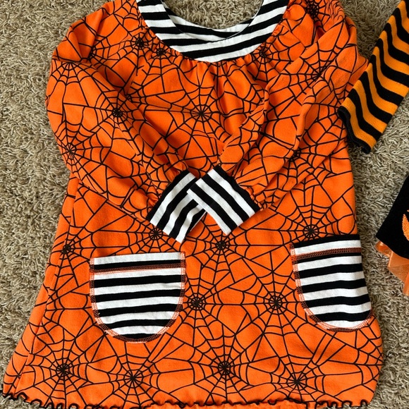 3 Halloween dresses size 6-7 - Picture 7 of 7